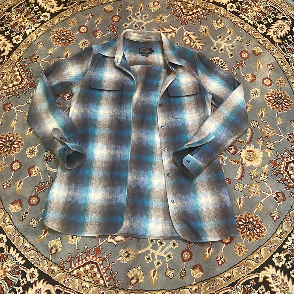 Beautiful looking unisex PENDLETON S perfect cond